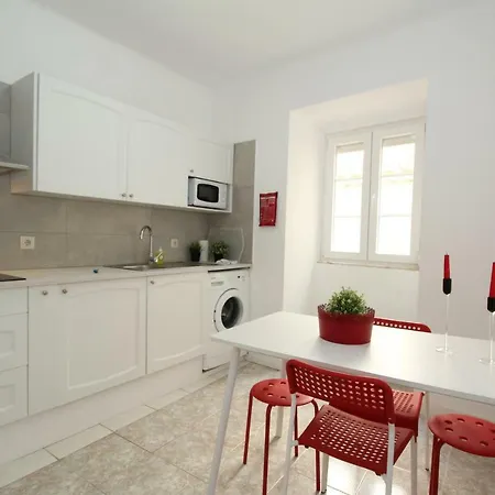 The Alfama's Heart- Cosy Flat 리스본